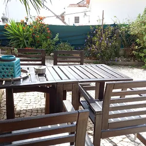 Bica Da House Salema